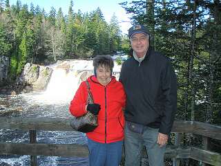 M & D a the freezing falls, ready to get the bus.
