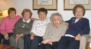 Diane, Aunt Anna, Marilyn, Aunt Helen and Aunt Lena, October 18, 2009
